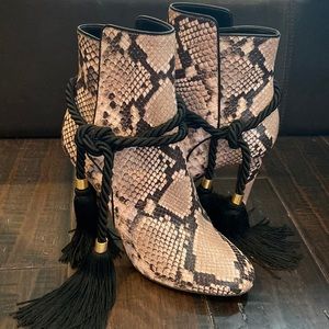 Snake boots